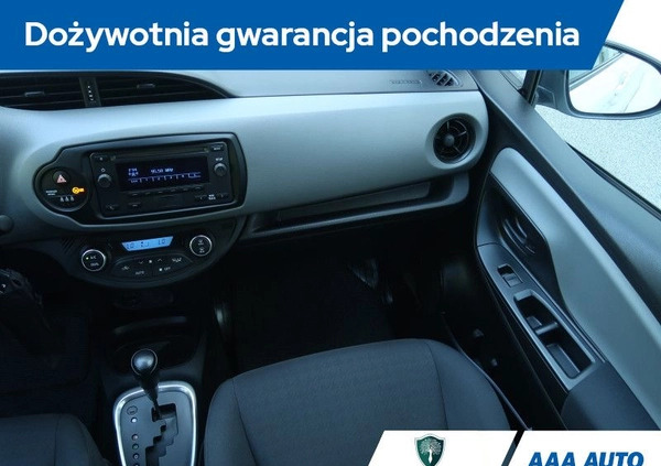 Toyota Yaris cena 45000 przebieg: 147068, rok produkcji 2017 z Baranów Sandomierski małe 326